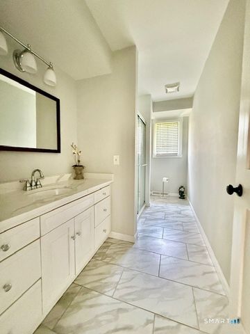 377 Piute Lane A, Stratford, CT 06614