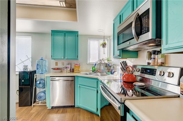 7141 Shadow Crest Drive, Las Vegas, NV 89119