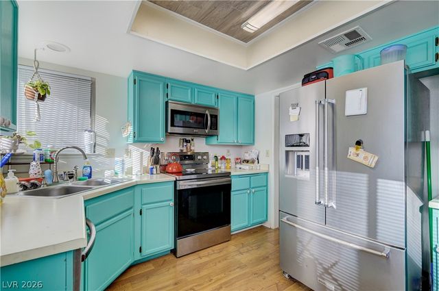 7141 Shadow Crest Drive, Las Vegas, NV 89119