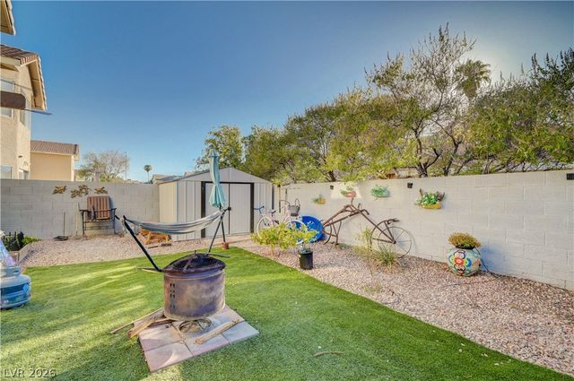 7141 Shadow Crest Drive, Las Vegas, NV 89119