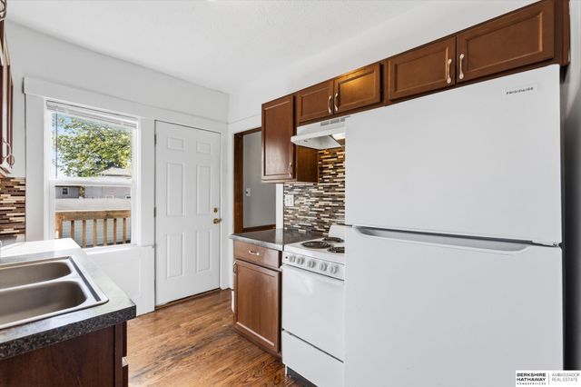 825-827 N 47th Street, Omaha, NE 68132