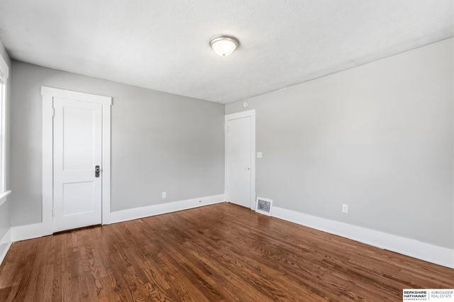 825-827 N 47th Street, Omaha, NE 68132