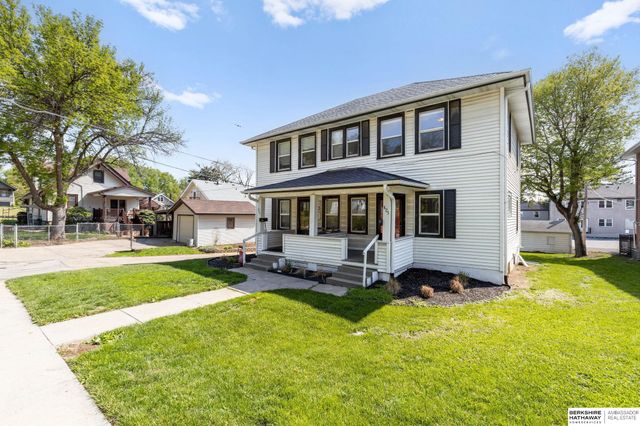 825-827 N 47th Street, Omaha, NE 68132