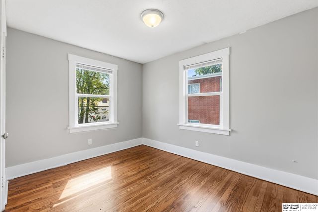 825-827 N 47th Street, Omaha, NE 68132