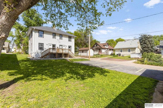 825-827 N 47th Street, Omaha, NE 68132