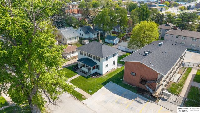 825-827 N 47th Street, Omaha, NE 68132