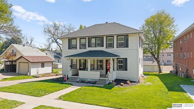 825-827 N 47th Street, Omaha, NE 68132