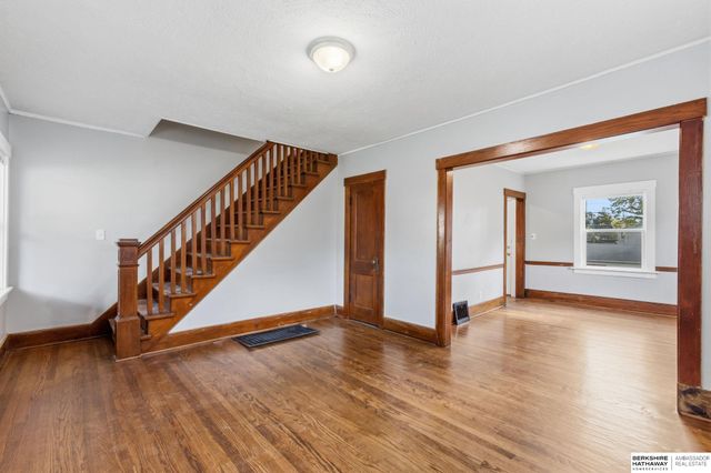 825-827 N 47th Street, Omaha, NE 68132