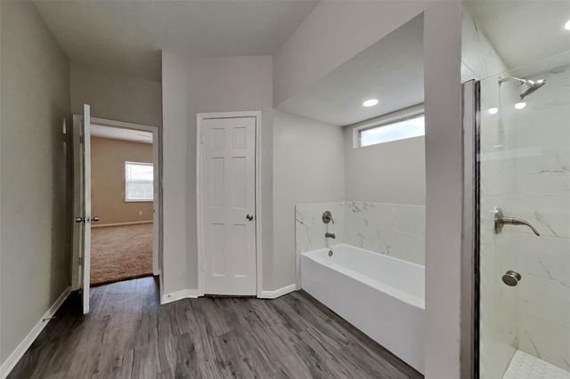 12127 Rocky Lake Drive, Houston, TX 77070