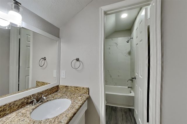 12127 Rocky Lake Drive, Houston, TX 77070