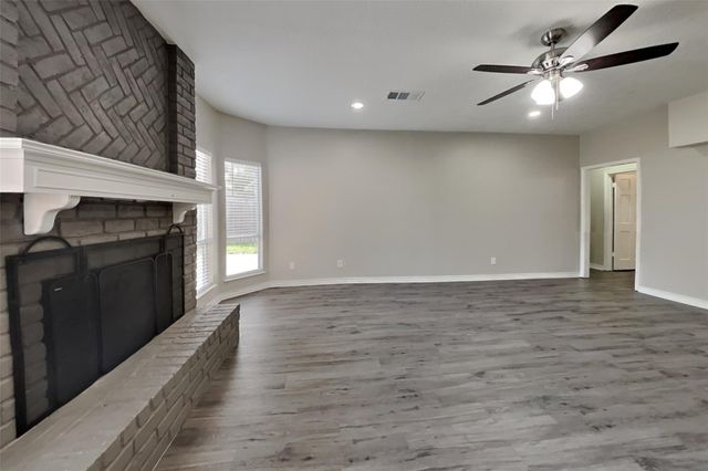 12127 Rocky Lake Drive, Houston, TX 77070