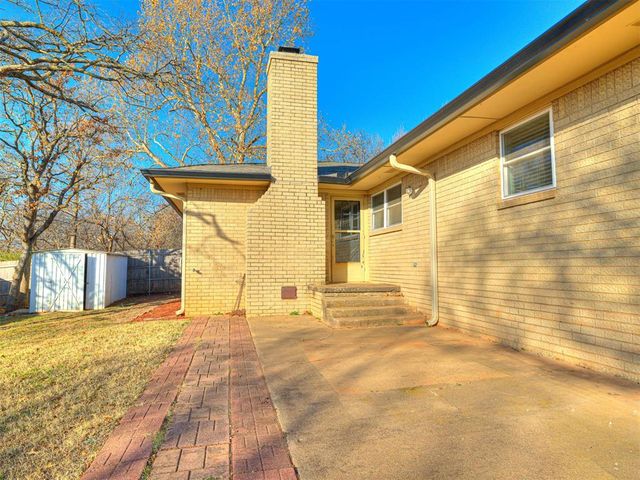 1300 Briarwood Drive, Edmond, OK 73034