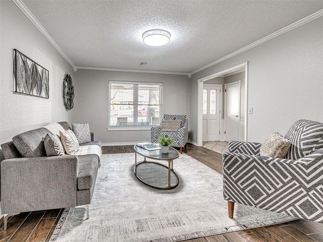 1300 Briarwood Drive, Edmond, OK 73034