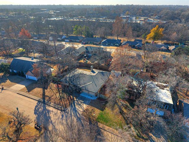 1300 Briarwood Drive, Edmond, OK 73034