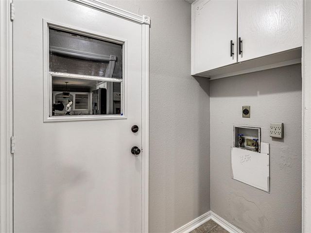 1300 Briarwood Drive, Edmond, OK 73034