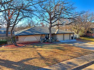 1300 Briarwood Drive, Edmond, OK 73034