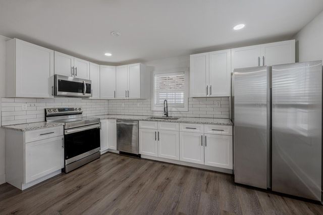 240 Hollywood Drive, Rossville, GA 30741