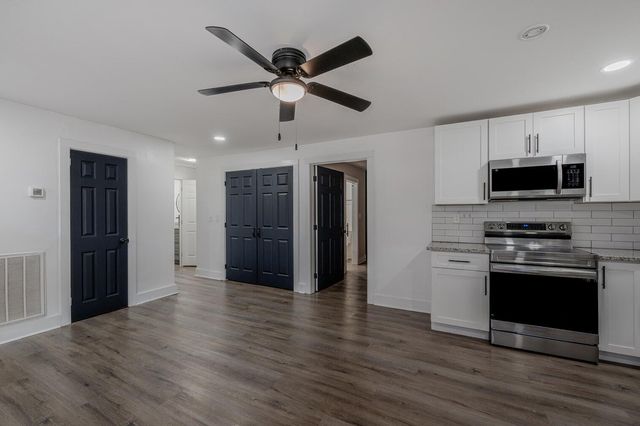 240 Hollywood Drive, Rossville, GA 30741