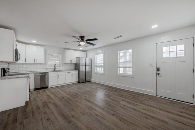 240 Hollywood Drive, Rossville, GA 30741