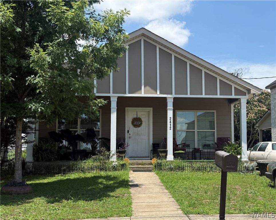 2412 6th Street E, Tuscaloosa, AL 35404
