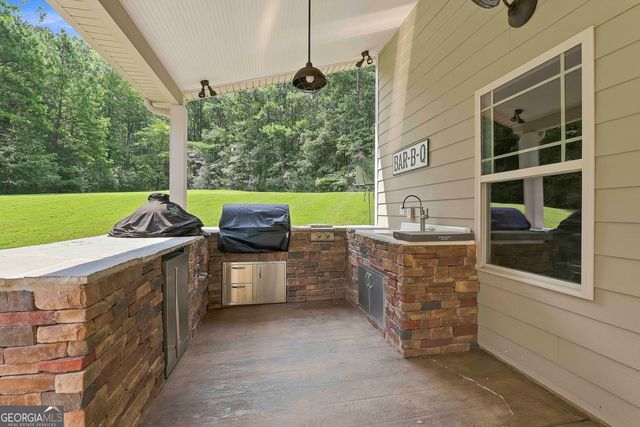 70 Double Creek Court, Senoia, GA 30276