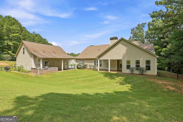 70 Double Creek Court, Senoia, GA 30276