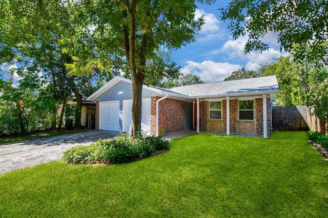 922 Bacliff Drive, Bacliff, TX 77518