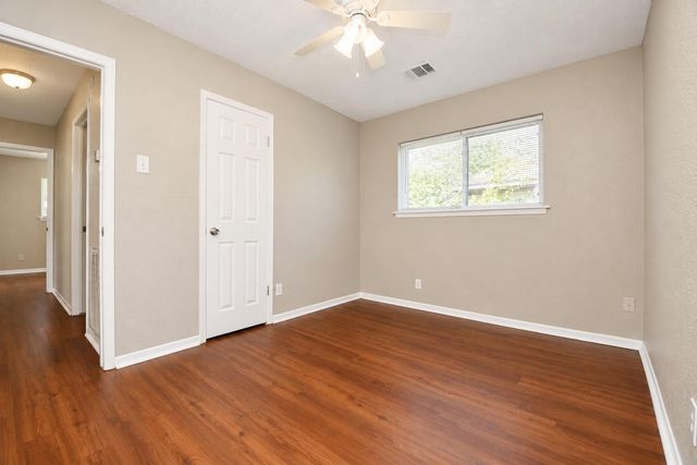 922 Bacliff Drive, Bacliff, TX 77518