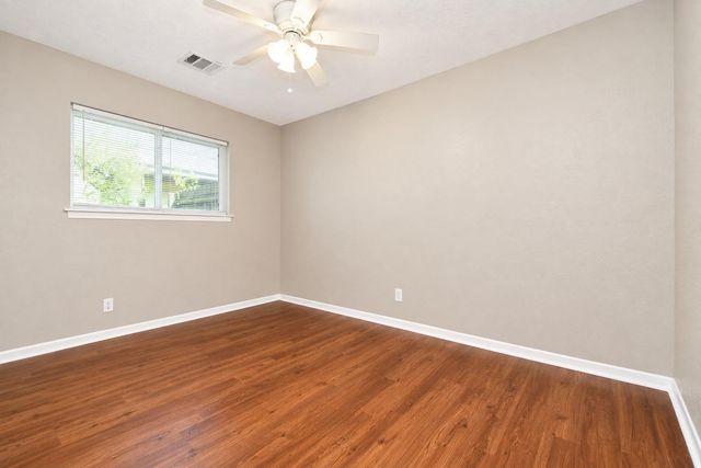 922 Bacliff Drive, Bacliff, TX 77518