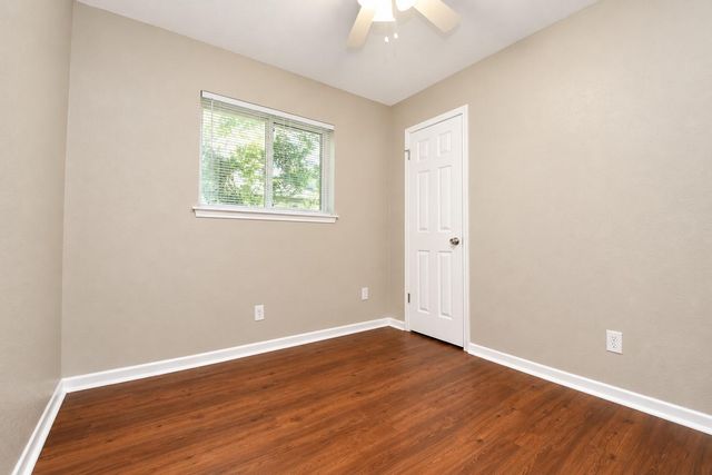 922 Bacliff Drive, Bacliff, TX 77518