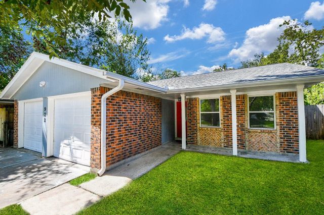 922 Bacliff Drive, Bacliff, TX 77518