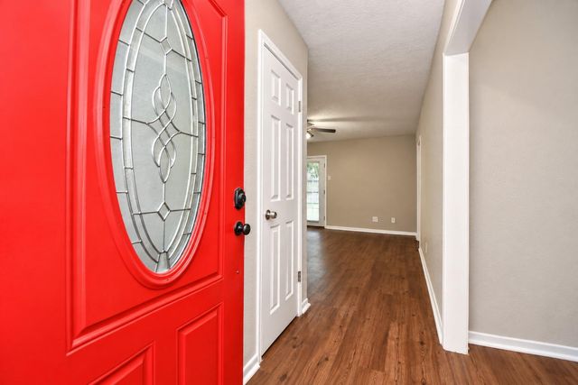 922 Bacliff Drive, Bacliff, TX 77518