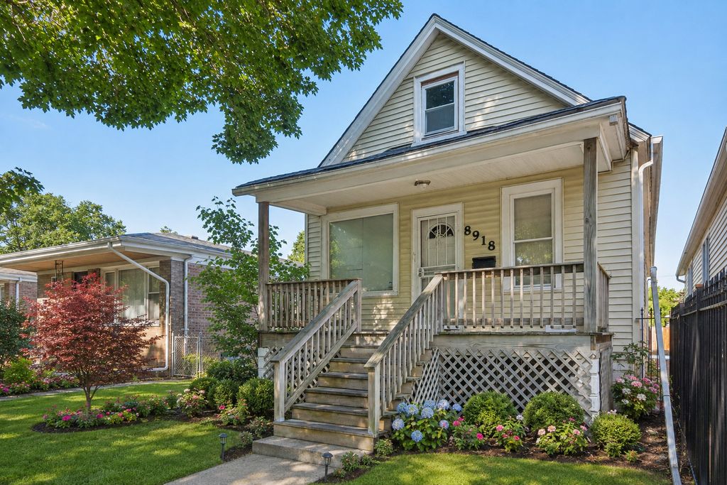 8918 S Woodlawn Avenue, Chicago, IL 60619 — photo 2