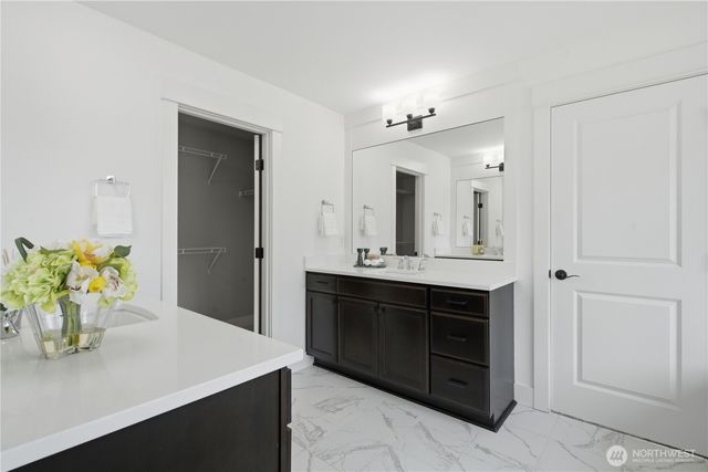 12507 79th Ave NE, Kirkland, WA 98034