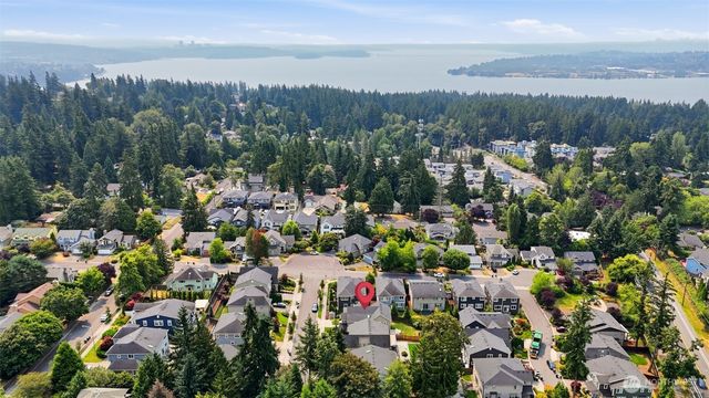 12507 79th Ave NE, Kirkland, WA 98034