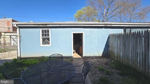 18 DAYMOND ST, Trenton, NJ 08611