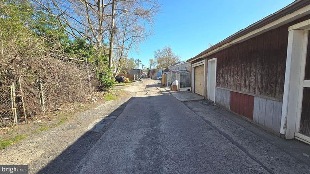 18 DAYMOND ST, Trenton, NJ 08611