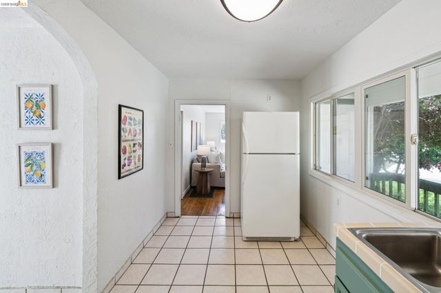 6120 N Arlington Blvd, San Pablo, CA 94806