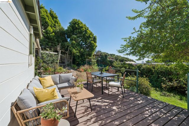 6120 N Arlington Blvd, San Pablo, CA 94806