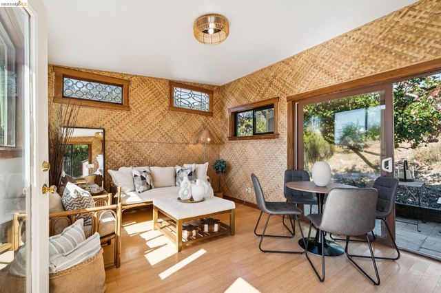 6120 N Arlington Blvd, San Pablo, CA 94806