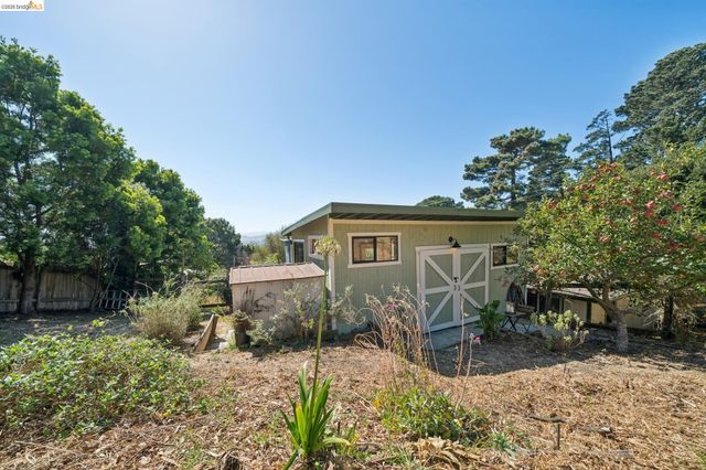 6120 N Arlington Blvd, San Pablo, CA 94806