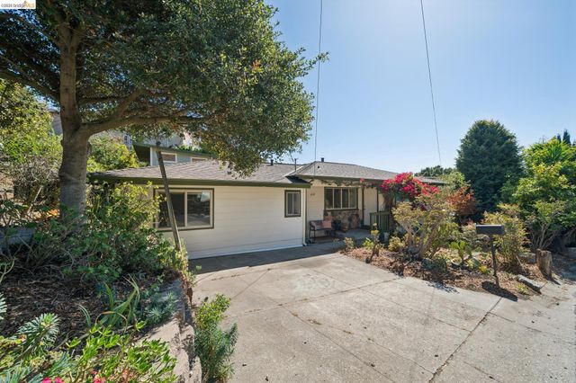 6120 N Arlington Blvd, San Pablo, CA 94806