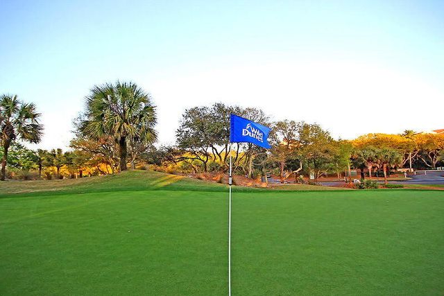 4 55th Avenue, Isle Of Palms, SC 29451