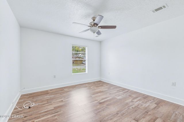 1217 Thomasina Drive, Port Orange, FL 32129