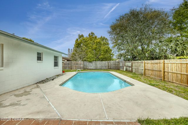 1217 Thomasina Drive, Port Orange, FL 32129