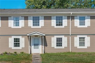 5735 Bramblegate Road K, Greensboro, NC 27409