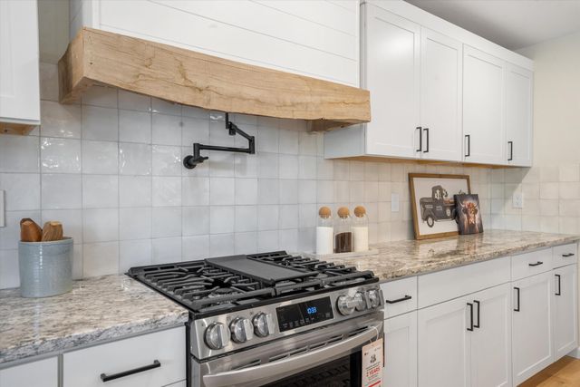 7 Corte De Canoncito, Cedar Crest, NM 87008