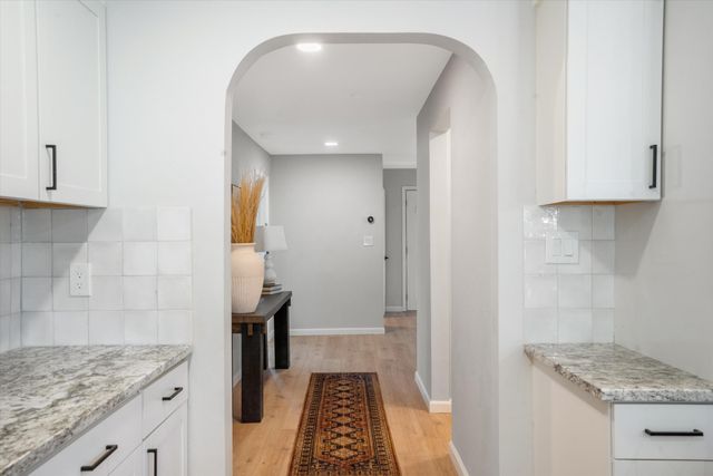 7 Corte De Canoncito, Cedar Crest, NM 87008