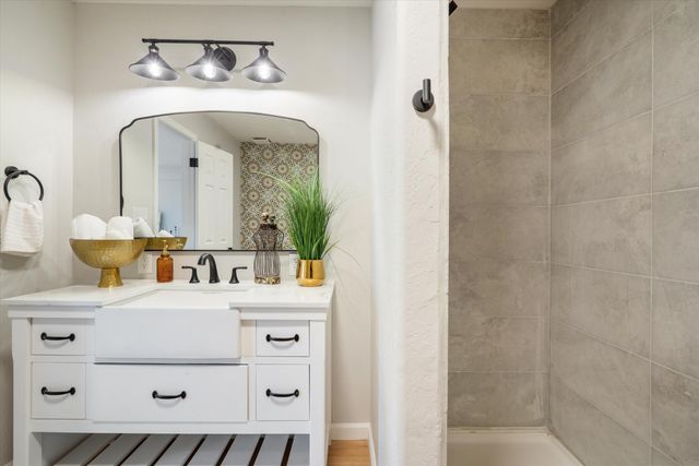 7 Corte De Canoncito, Cedar Crest, NM 87008