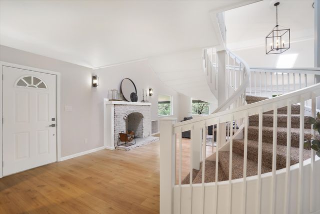 7 Corte De Canoncito, Cedar Crest, NM 87008